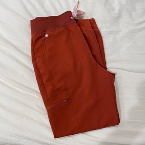 High Waisted Zamora Jogger Scrub Pants - Auburn